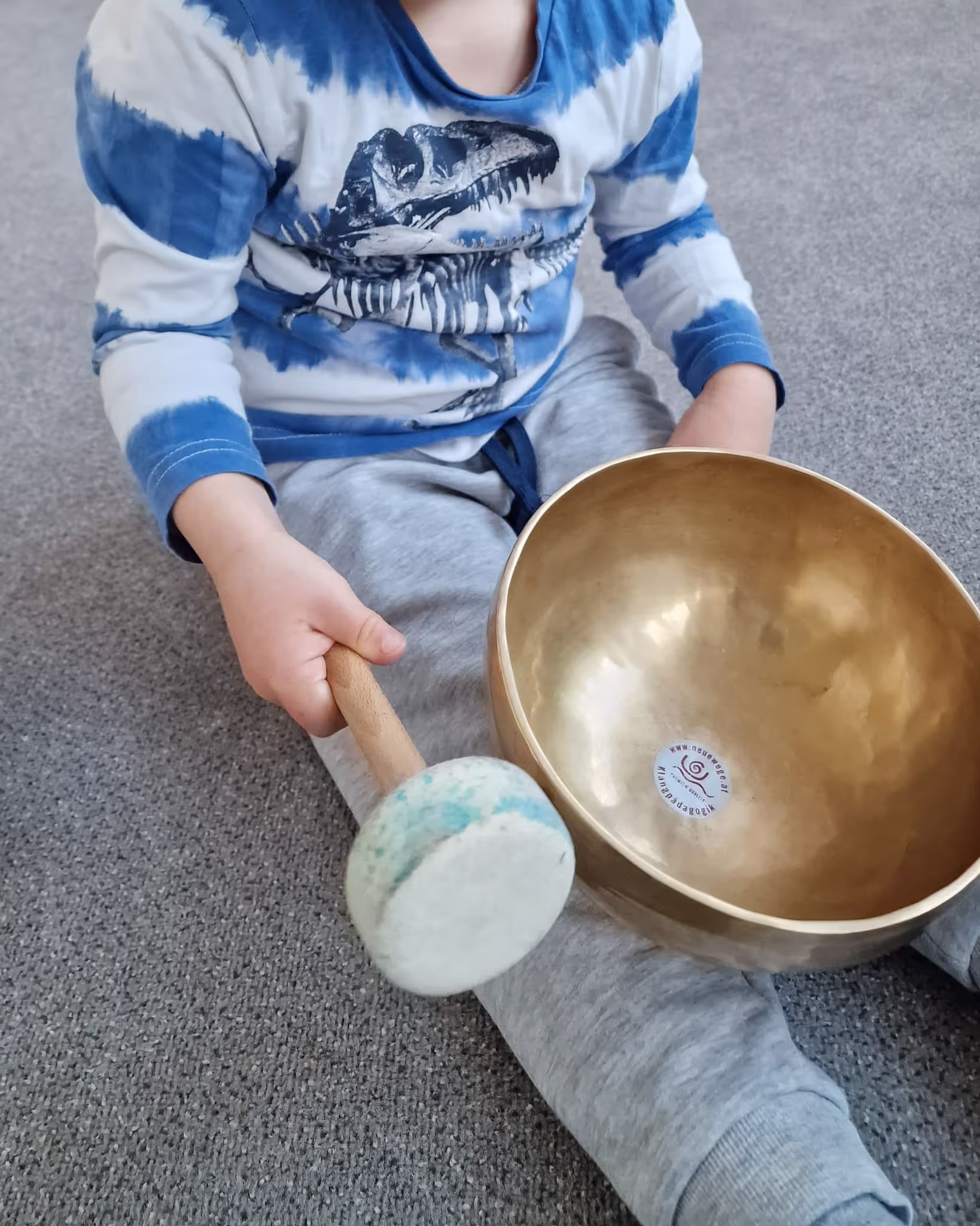 Klangpädagogische Materialien und gemeinsames musikalisches Erleben